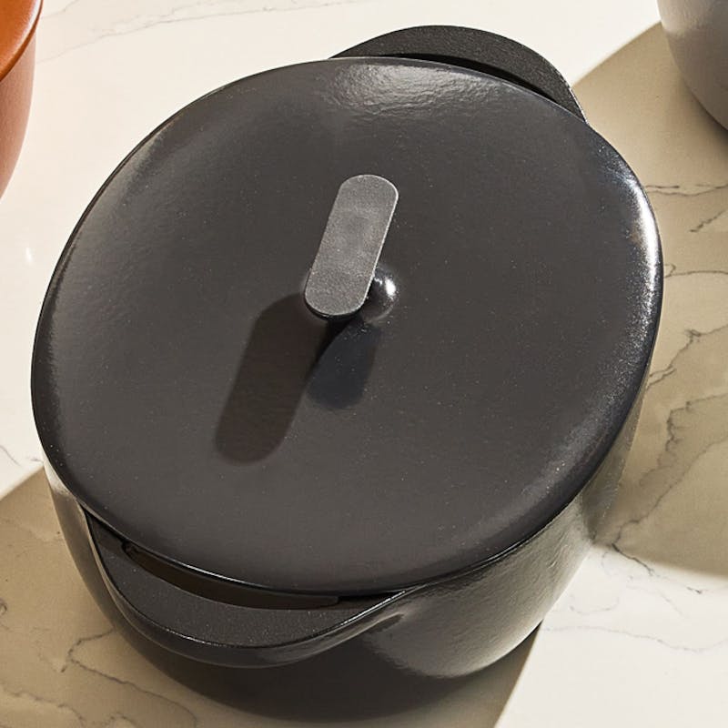 Caraway 8.5 qt Enameled Cast Iron Oval Dutch Oven in Charcoal I No Seasoning Required