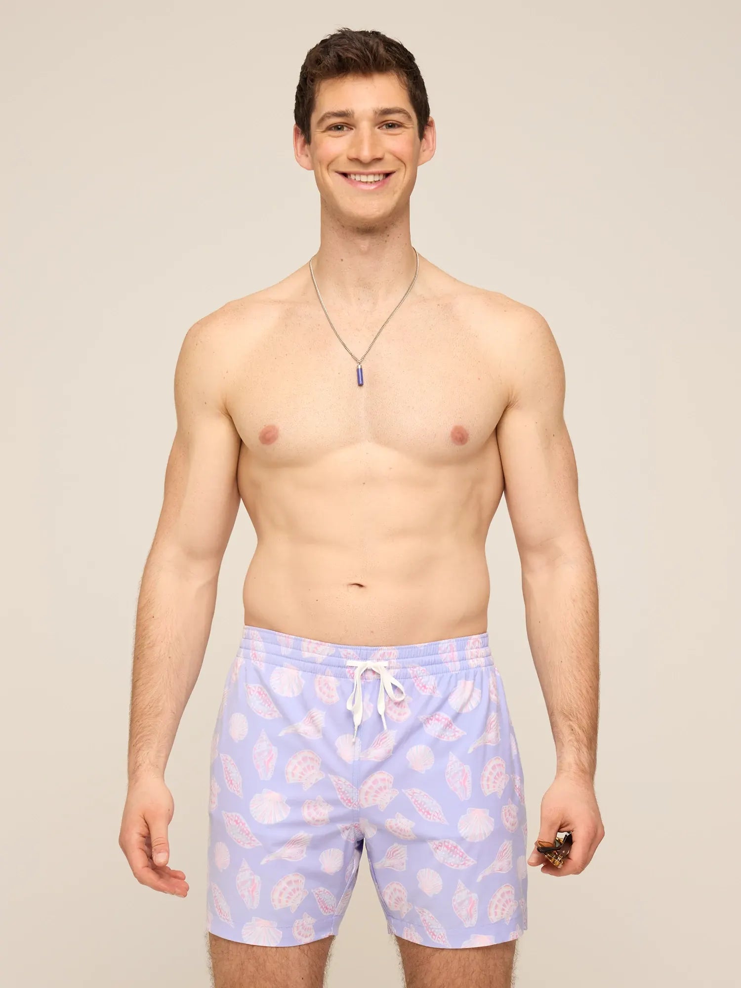 Chubbies The Shell Yeahs 5.5" Inseam for Men Polyester/Spandex Swim Trunks with Mesh Brief Liner | Size XL