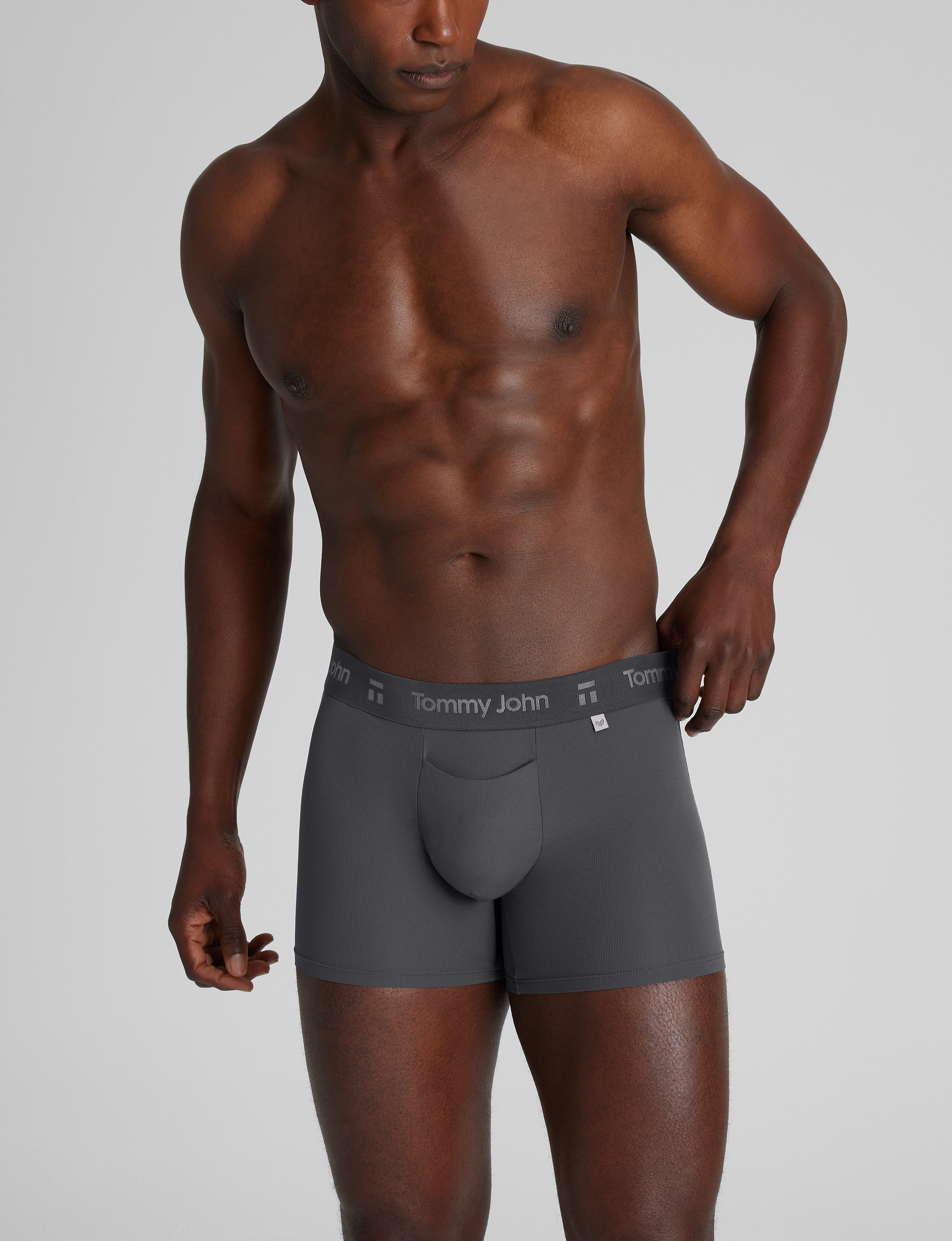 Tommy John Men's Air Trunk 4" Boxer Brief in Gray Pinstripe Size Small